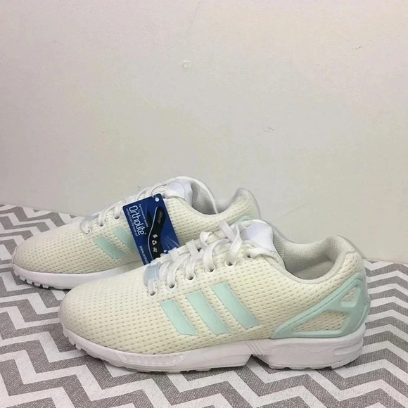 Adidas Torsion Off-White Mint Sneaker Size 6.5 - Picture 3 of 9